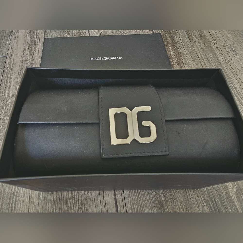 Oversized "Paparazzi" Dolce & Gabbana Sunnies Black on Black with SILVER Logo - Picture 8 of 12